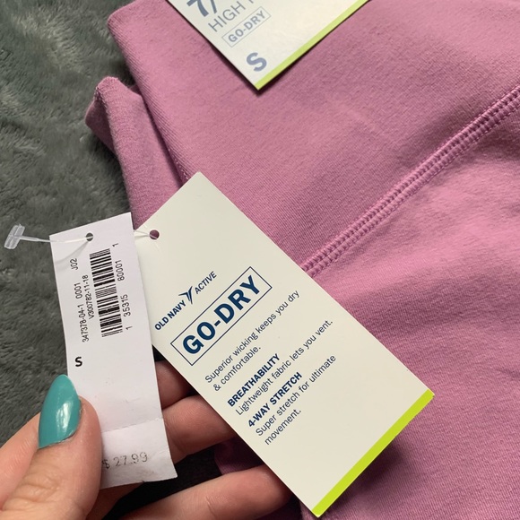 NWT Pink High Waisted Cropped Leggings. SHIPS FAST - Picture 5 of 8